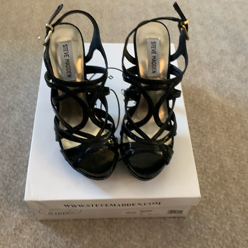 Steve Madden Black Strappy Platform Sandals
